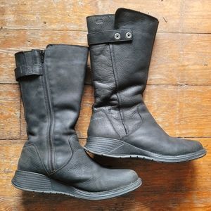 Merrell women's waterproof leather zip mid-calf boots, sz US 9